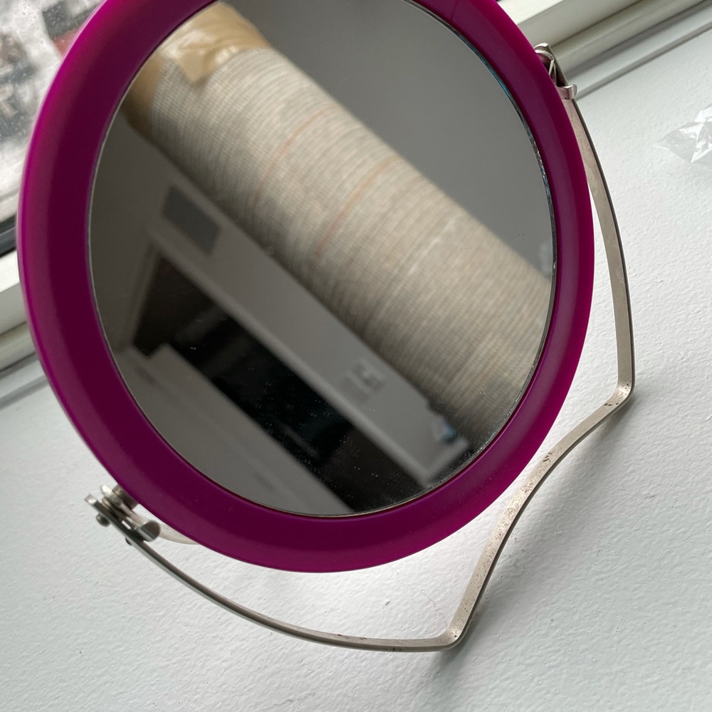 Makeup mirror - Picture 2 of 4
